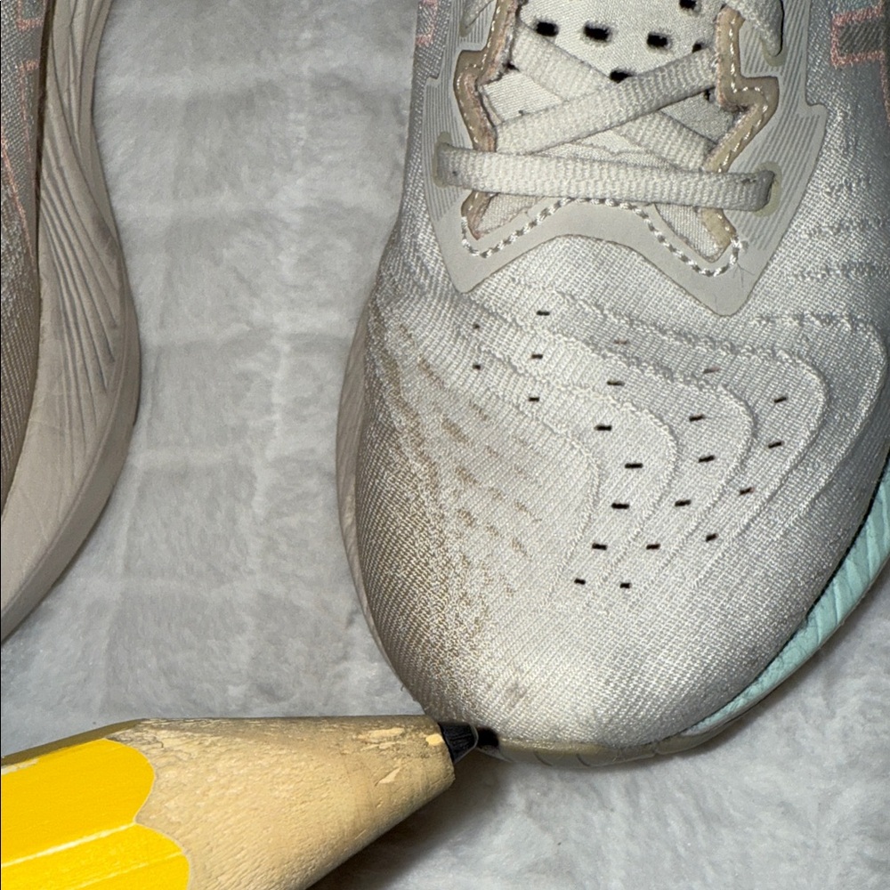 ASICS NOVABLAST 4 Oatmeal Moonrock Women’s 9.5 Running Shoes Sneakers - Picture 15 of 16